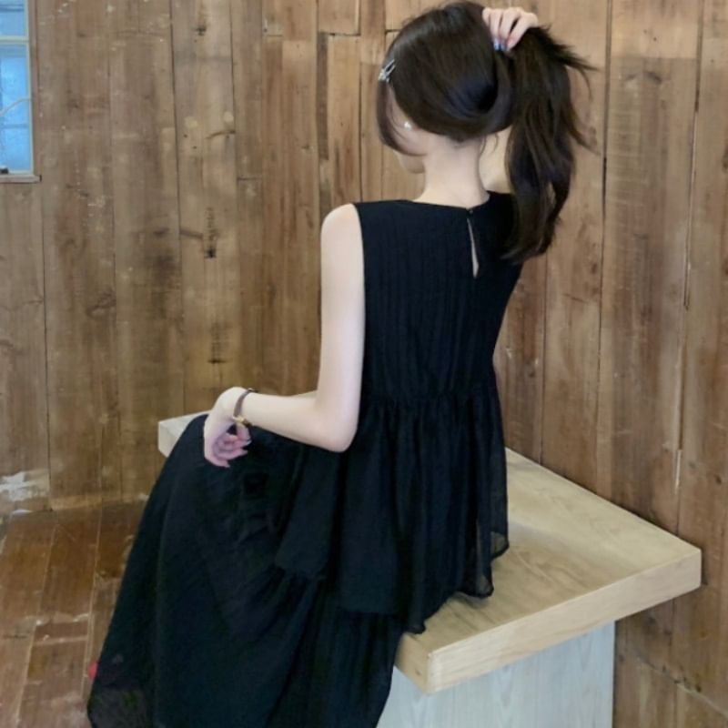 Sleeveless Mock Two-Piece A-Line Maxi Dress